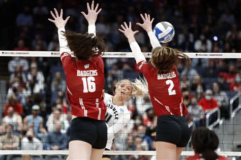 wisconsin volleyball leak uncensored|Nude photo leak of Wisconsin womens volleyball team has police。